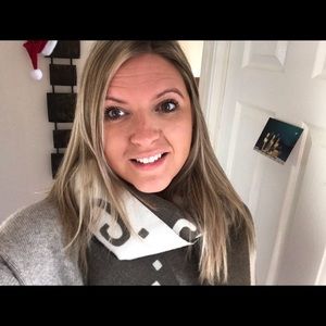 Meet your Posher, Joanna